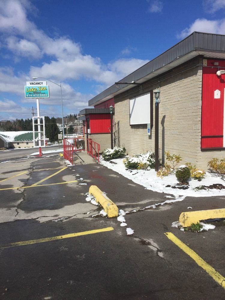 Lake Inn Ebensburg Exterior foto